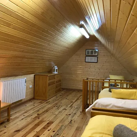 Chalet De Madera